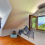 Beachfront Apartment. 2xac & Bikes *
