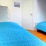 Apartment Beachfront Apartment. 2xac & Bikes