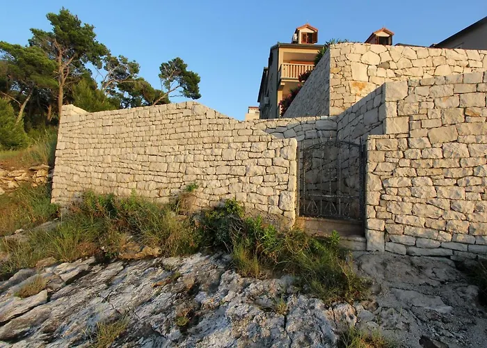 Beachfront Apartment. 2xac & Bikes *