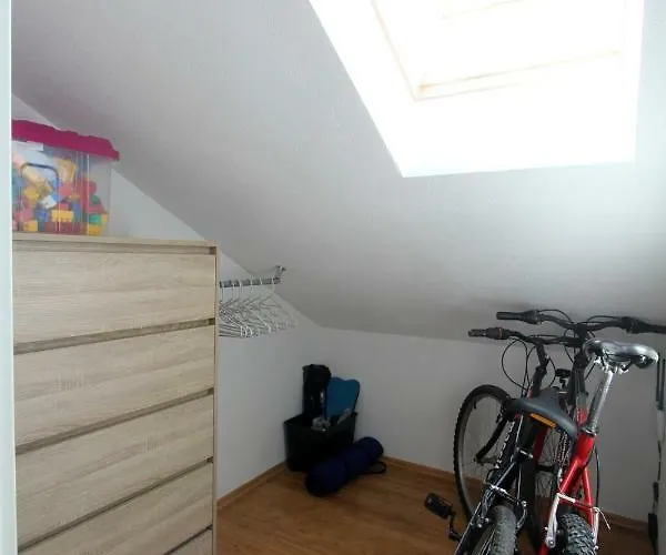 Beachfront Apartment. 2xac & Bikes 公寓 *