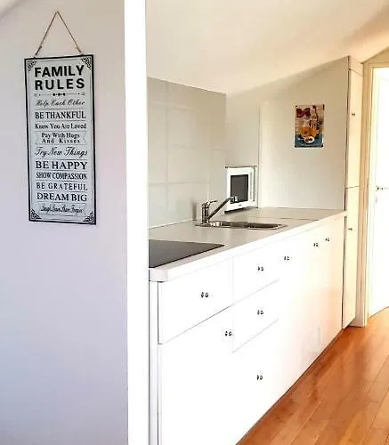 Beachfront Apartment. 2xac & Bikes *