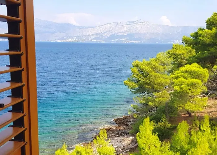 Beachfront Apartment. 2xac & Bikes 波斯蒂勒