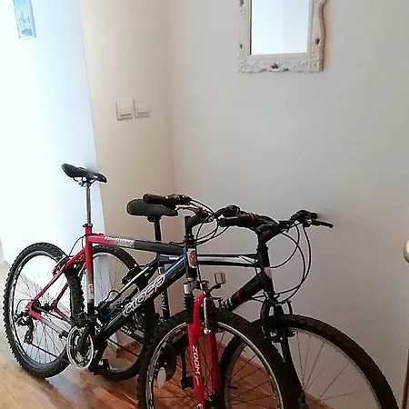 Lägenhet Beachfront Apartment. 2xac & Bikes *