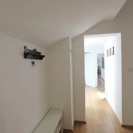 Lägenhet Beachfront Apartment. 2xac & Bikes Postira