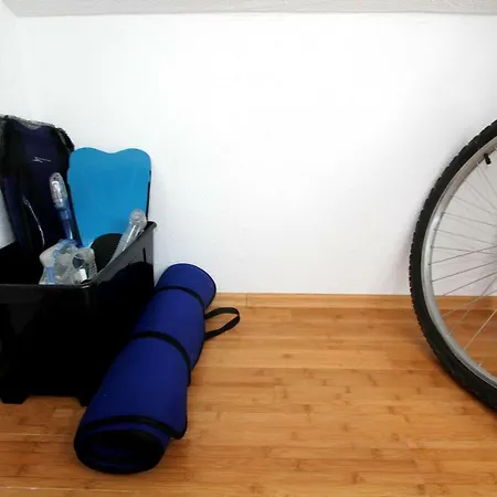 Lägenhet Beachfront Apartment. 2xac & Bikes