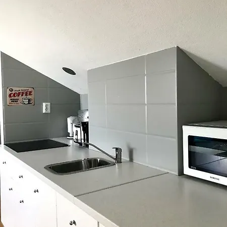 Beachfront Apartment. 2xac & Bikes