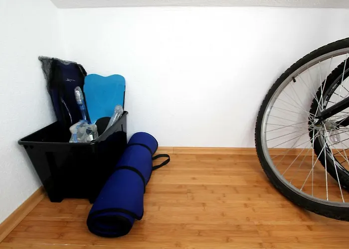 شقة Beachfront Apartment. 2xac & Bikes